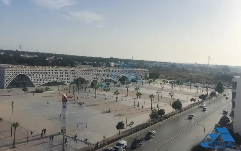 Appartement à louer avec balcon au sixième étage