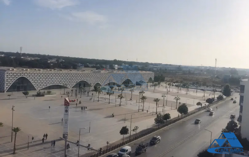 Appartement à louer avec balcon au sixième étage