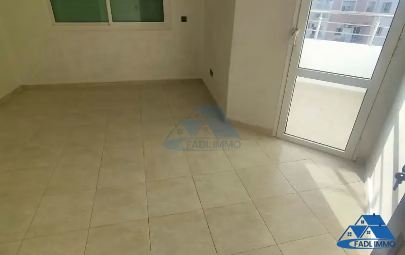 Appartement à louer avec balcon au sixième étage