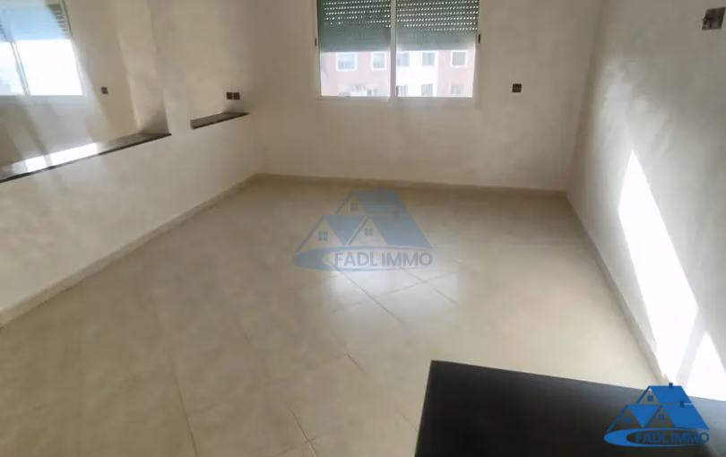 Appartement à louer avec balcon au sixième étage