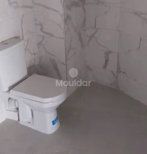 Office for rent with parking on the first floor