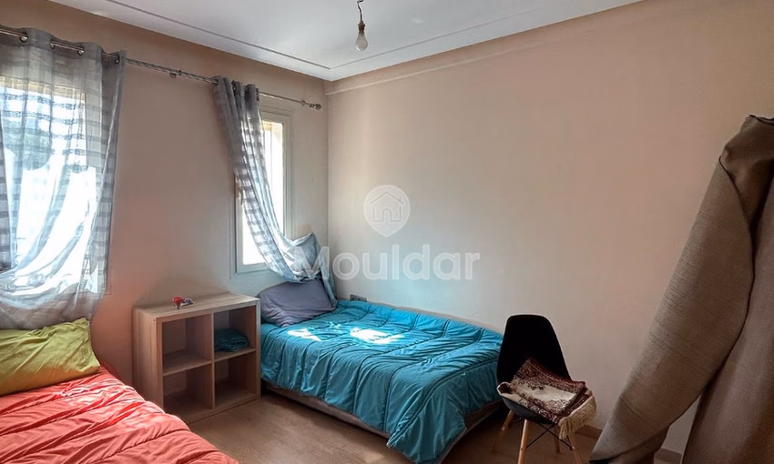 شقة للإيجار مع موقف سيارات في الطابق الأول شقة للإيجار مع موقف سيارات في الطابق الأول