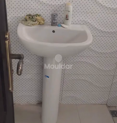 Appartement à louer au deuxième étage Appartement à louer au deuxième étage