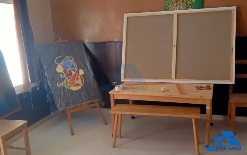 Bureau à louer au premier étage Bureau à louer au premier étage