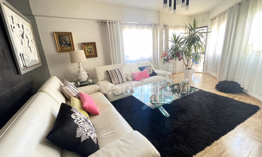 شقة للبيع - 2 غرف نوم، 165 م²، Burgundy، الدار البيضاء