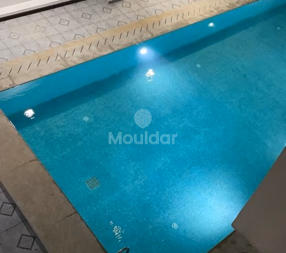 Apartamento en alquiler con piscina en el primer piso Apartamento en alquiler con piscina en el primer piso