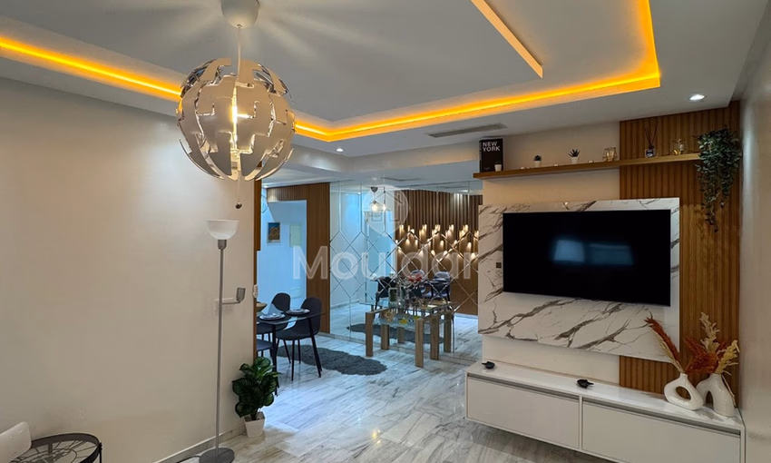 Apartamento en alquiler con piscina en el primer piso Apartamento en alquiler con piscina en el primer piso