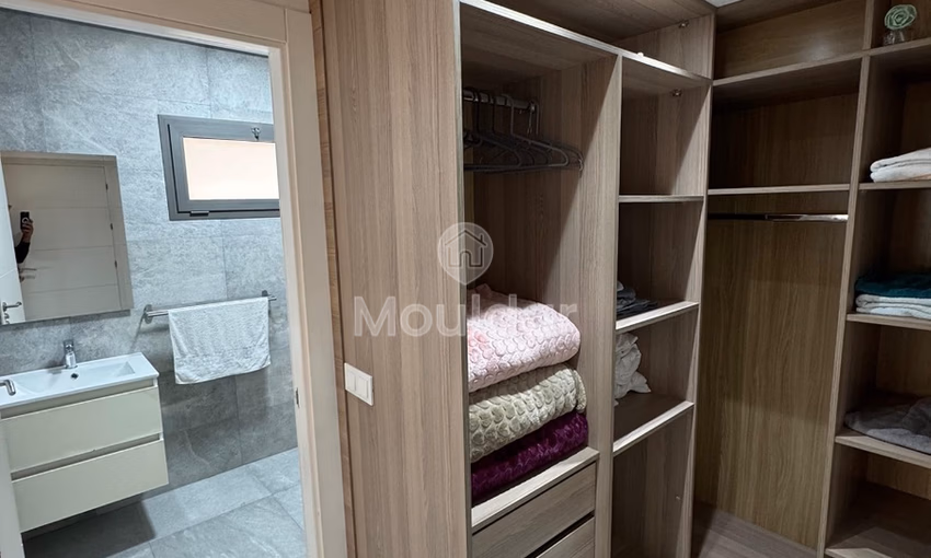 Apartamento en alquiler con piscina en el primer piso Apartamento en alquiler con piscina en el primer piso