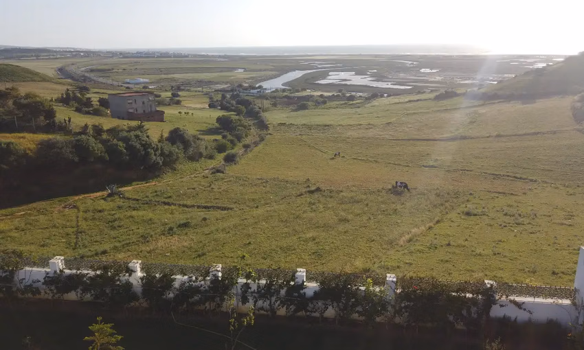 Villa for sale with swimming pool and three floors