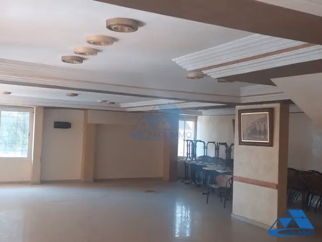 Commercial property for sale with terrace