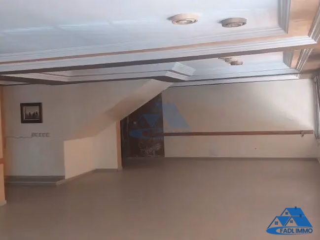 Commercial property for sale with terrace