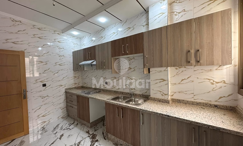 شقة للبيع، 3 غرف، 100 م² شقة للبيع، 3 غرف، 100 م²