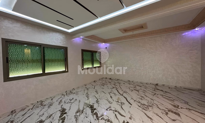 شقة للبيع، 3 غرف، 100 م² شقة للبيع، 3 غرف، 100 م²