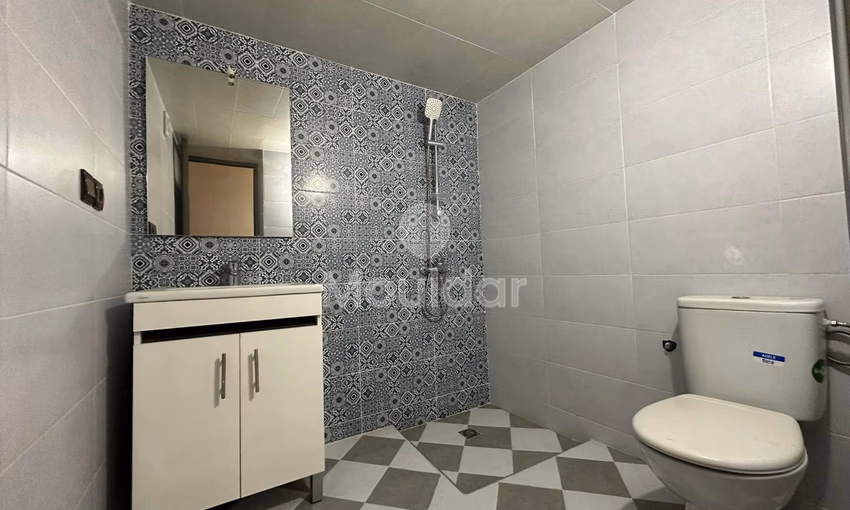 شقة للبيع، 3 غرف، 100 م² شقة للبيع، 3 غرف، 100 م²