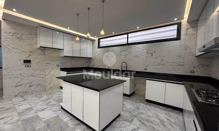 Villa for sale 9 bedrooms, 275 m² living area. Villa for sale 9 bedrooms, 275 m² living area.