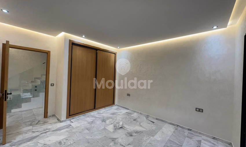 Villa for sale 9 bedrooms, 275 m² living area. Villa for sale 9 bedrooms, 275 m² living area.