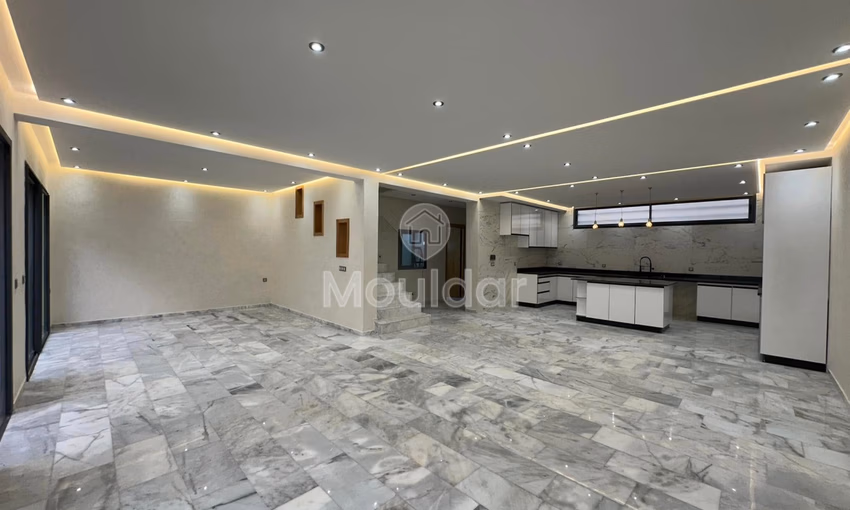 Villa for sale 9 bedrooms, 275 m² living area. Villa for sale 9 bedrooms, 275 m² living area.