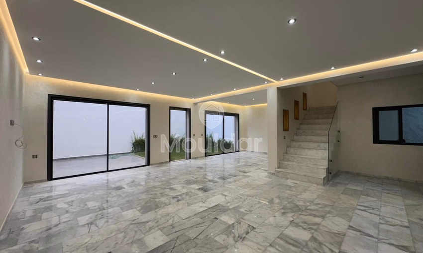 Villa for sale 9 bedrooms, 275 m² living area. Villa for sale 9 bedrooms, 275 m² living area.