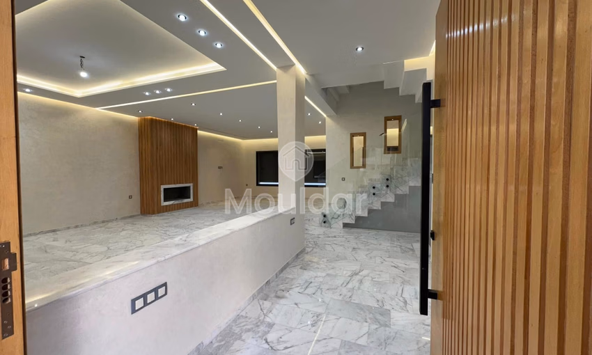 Villa for sale 9 bedrooms, 275 m² living area. Villa for sale 9 bedrooms, 275 m² living area.