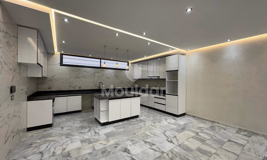 Villa for sale 9 bedrooms, 275 m² living area. Villa for sale 9 bedrooms, 275 m² living area.