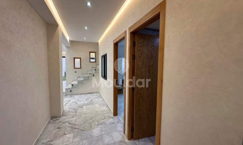 Villa for sale 9 bedrooms, 275 m² living area. Villa for sale 9 bedrooms, 275 m² living area.