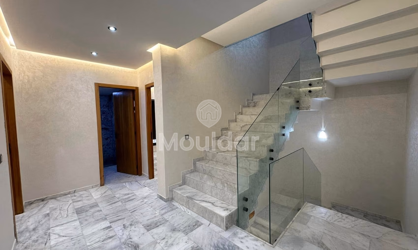 Villa for sale 9 bedrooms, 275 m² living area. Villa for sale 9 bedrooms, 275 m² living area.