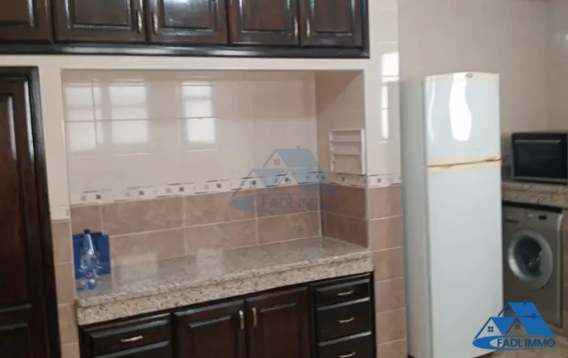 شقة للبيع مع تراس في الطابق الثالث شقة للبيع مع تراس في الطابق الثالث