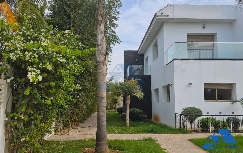 مزرعة للبيع لاستغلال زراعي مزرعة للبيع لاستغلال زراعي