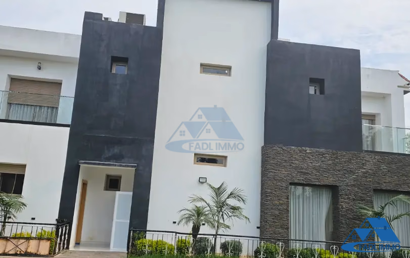 مزرعة للبيع لاستغلال زراعي مزرعة للبيع لاستغلال زراعي