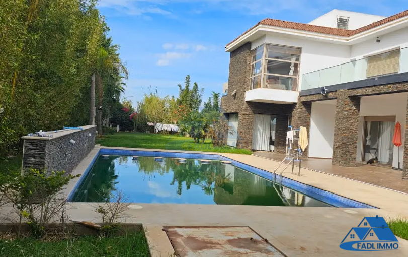 مزرعة للبيع لاستغلال زراعي مزرعة للبيع لاستغلال زراعي