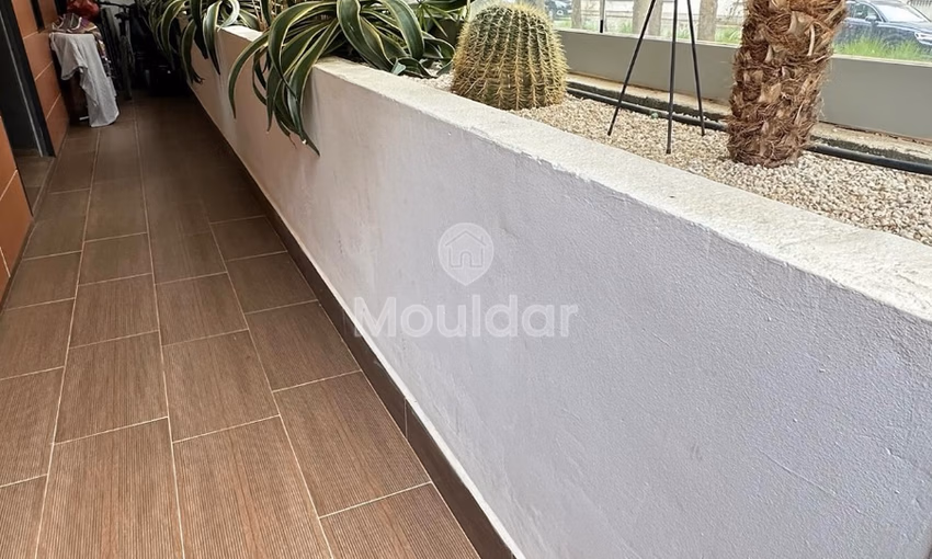 شقة للشراء مع تراس في الطابق الأرضي