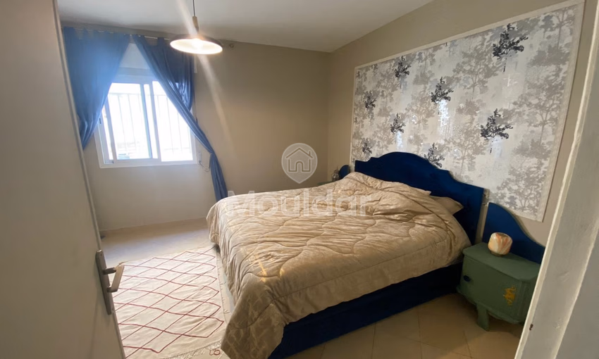 Apartamento en alquiler con balcón en el segundo piso