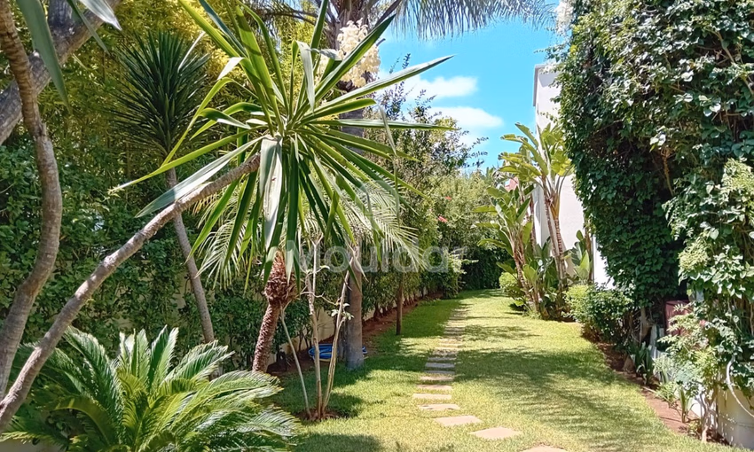 Villa for sale in Casablanca - California, 5 bedrooms, 1007 m²