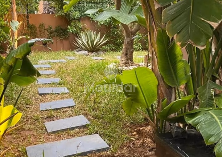 Villa à louer à Dar Bouazza, 4 chambres, 360 m².