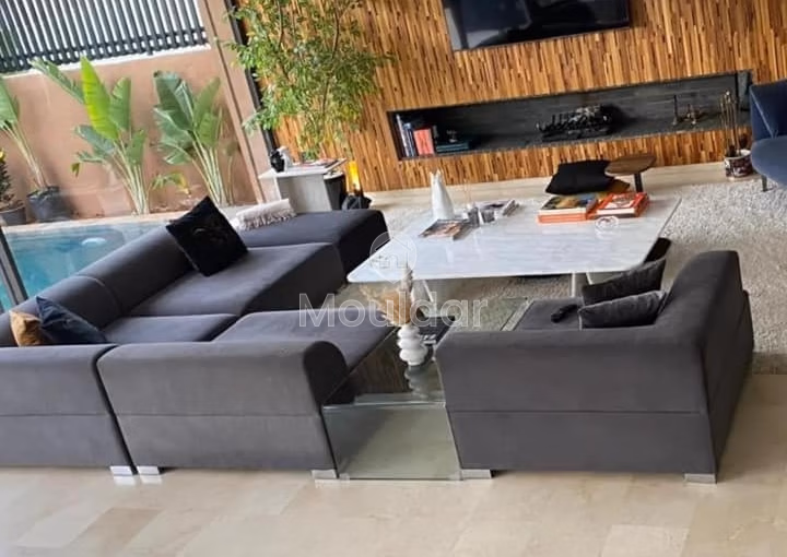 Villa à louer à Dar Bouazza, 4 chambres, 360 m².