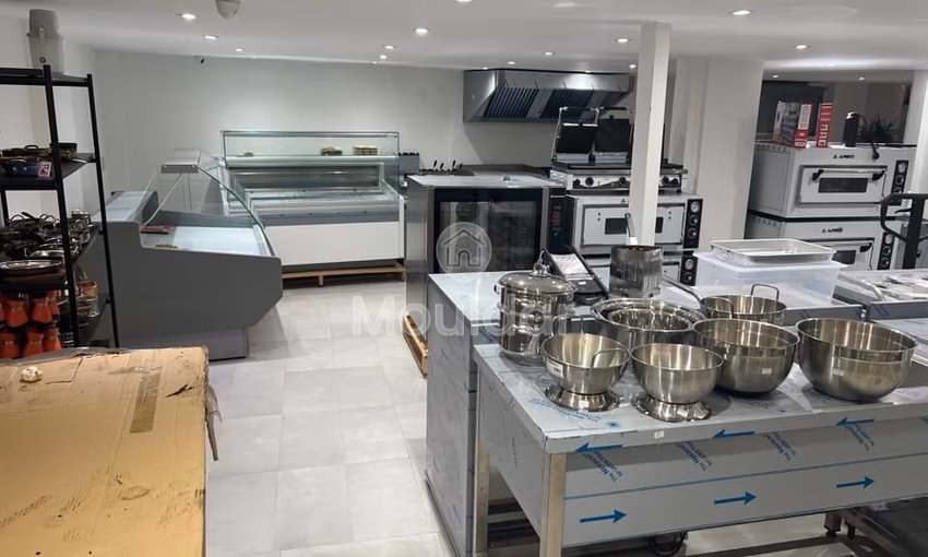 Local comercial en alquiler - Bourgogne, Casablanca, 119 m²