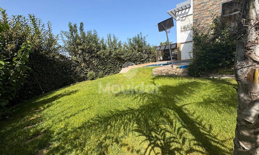 Villa à louer à Dar Bouazza - 4 chambres, 580 m².