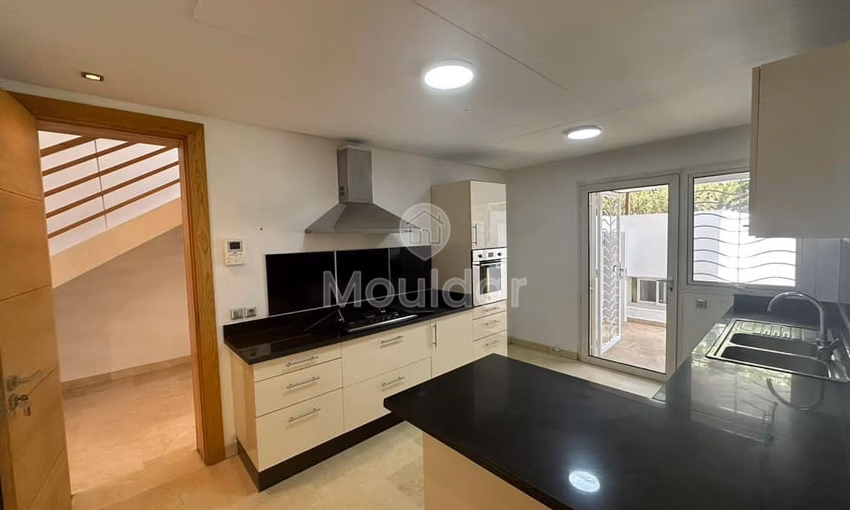 Villa for Rent - 5 Bedrooms in Bouskoura, Green Town Villa for Rent - 5 Bedrooms in Bouskoura, Green Town