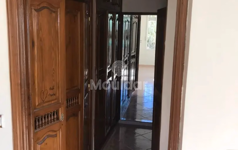 Villa à vendre avec terrasse et trois étages - view 9