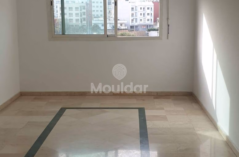 Appartement de 3 chambres à louer à Derb Ghallef Appartement de 3 chambres à louer à Derb Ghallef