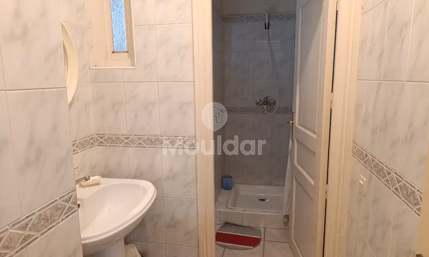 Apartment for rent with terrace Apartment for rent with terrace