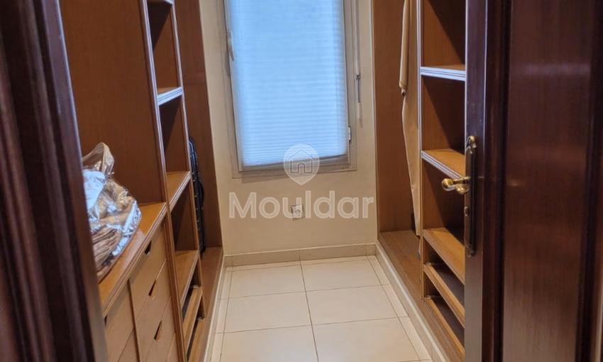 Villa à vendre à Casablanca, Californie - 5 chambres, 510 m² habitables. Villa à vendre à Casablanca, Californie - 5 chambres, 510 m² habitables.