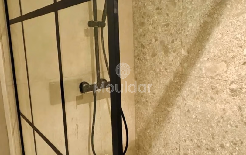 Estudio en alquiler con terraza en el primer piso