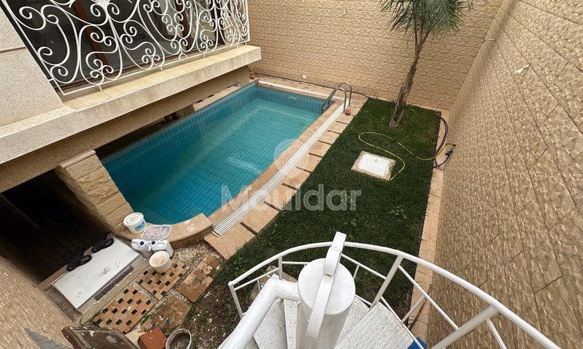 Villa à vendre à Fès, Route d'Immouzere - 2 chambres, 390m². Villa à vendre à Fès, Route d'Immouzere - 2 chambres, 390m².