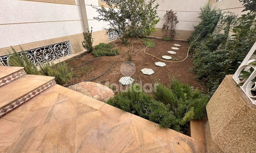 Villa à vendre à Fès, Route d'Immouzere - 2 chambres, 390m². Villa à vendre à Fès, Route d'Immouzere - 2 chambres, 390m².