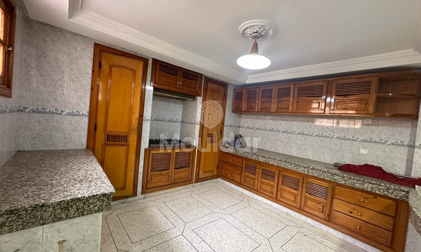 Villa à vendre à Fès, Route d'Immouzere - 2 chambres, 390m². Villa à vendre à Fès, Route d'Immouzere - 2 chambres, 390m².