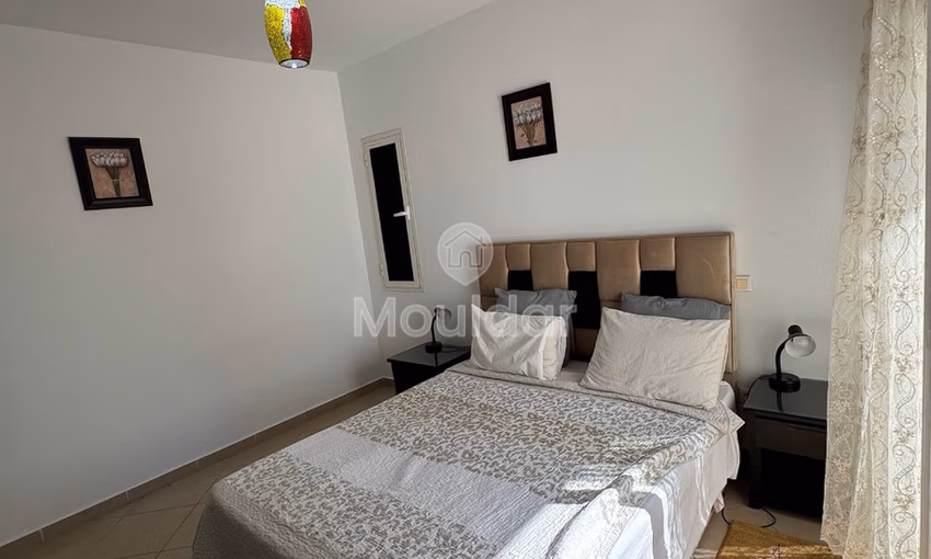 Apartamento en alquiler con balcón en el segundo piso