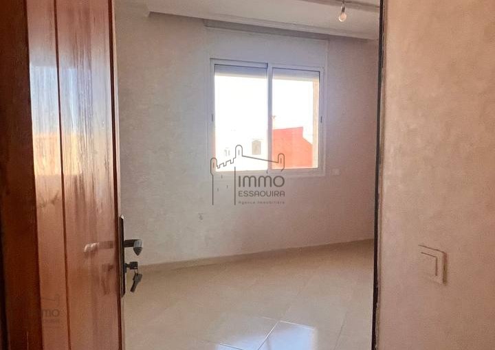 De vândut: apartament cu 3 camere în cartierul Moustakbal - view 12