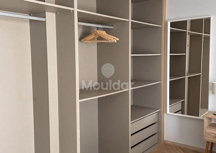 شقة للإيجار في الدار البيضاء، C.I.L، 60م²، غرفة واحدة.