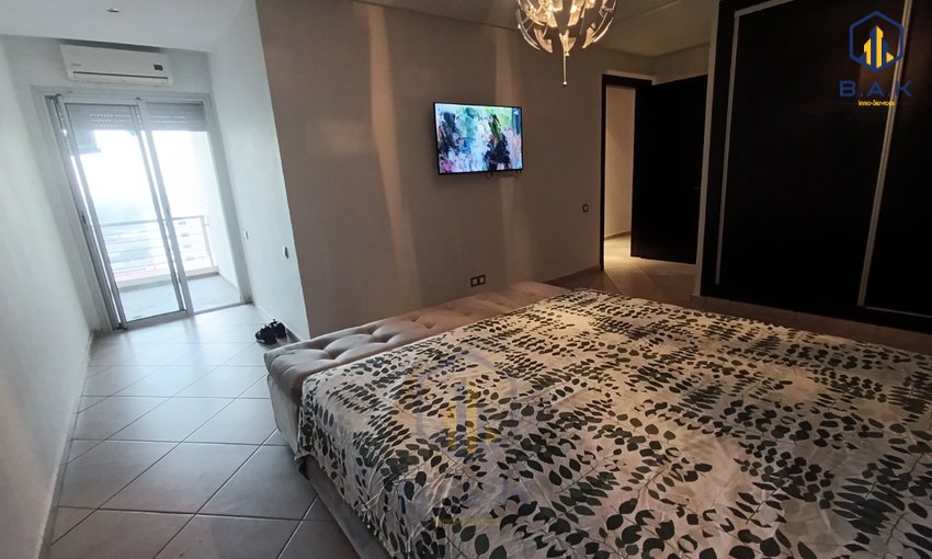 Apartamento en alquiler con balcón en el octavo piso - view 7